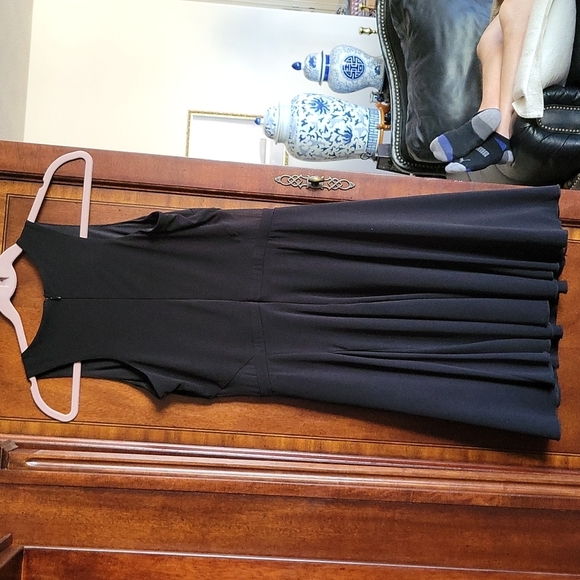 DONNA RICCO NY Little black Dress Beautiful sz 4 - Picture 5 of 5